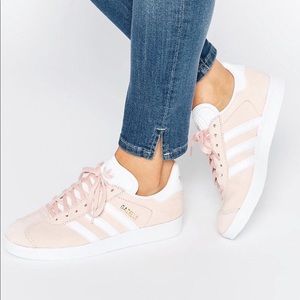 pale pink gazelle